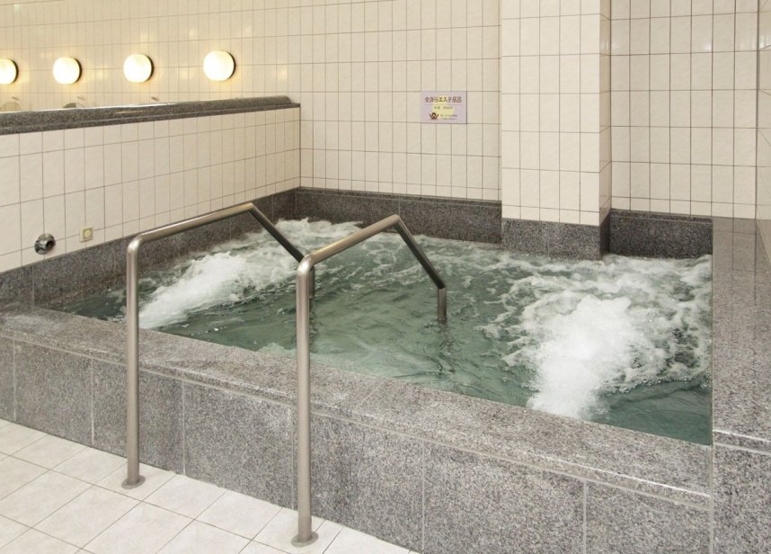 ジェット噴流の水圧を高めに設定したエステ風呂も人気