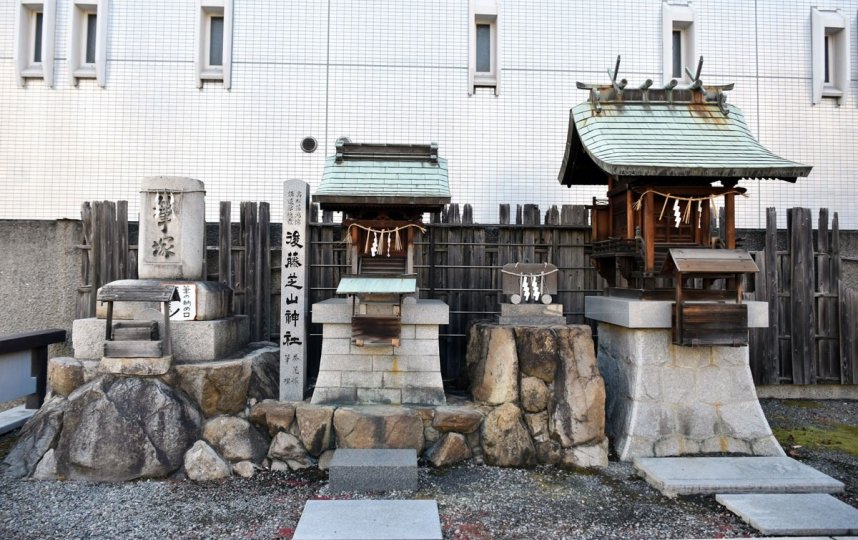 境内には藩校の創設者である後藤芝山を祭った神社もある＝高松市番町、中野天満神社