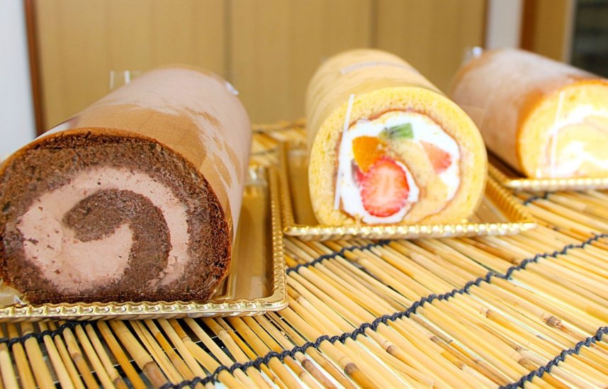 季節ごとに種類が変わるロールケーキ。現在のラインアップは生チョコやフルーツなど