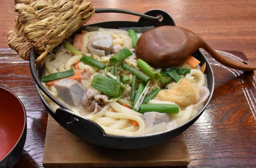創業当初からの看板メニュー「打ち込みうどん」