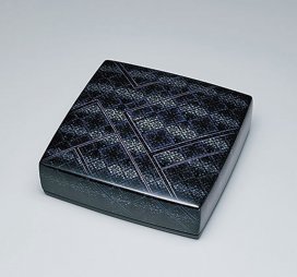 大谷早人 「籃胎蒟醤飾箱 紫空」