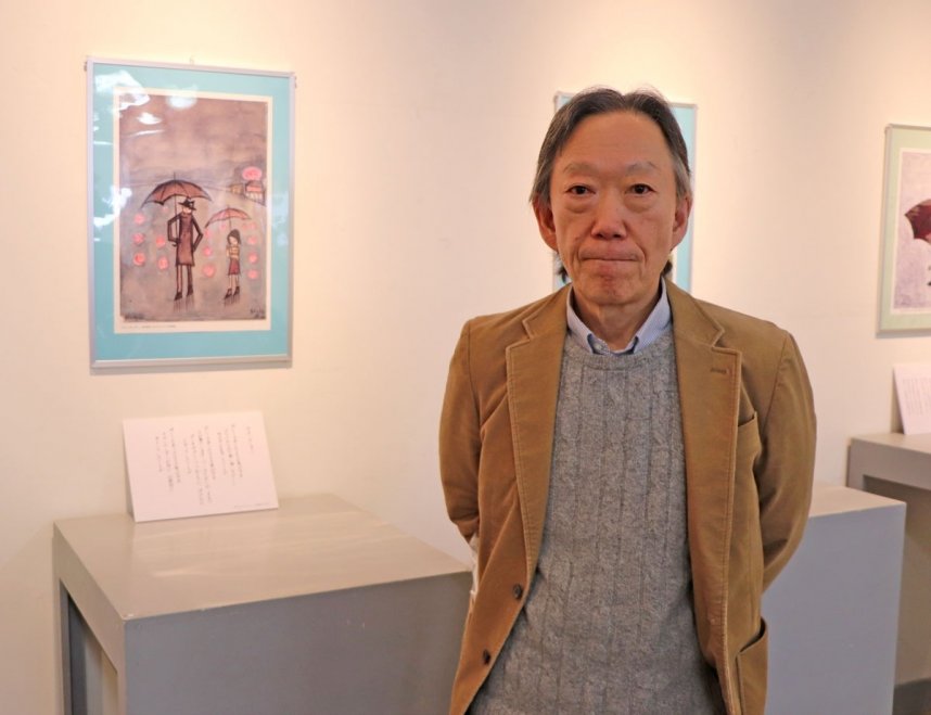「どの世代も共感できる心の『原郷』といえる作品を楽しんでほしい」と話す池井さん＝香川県坂出市駒止町、かまどホール