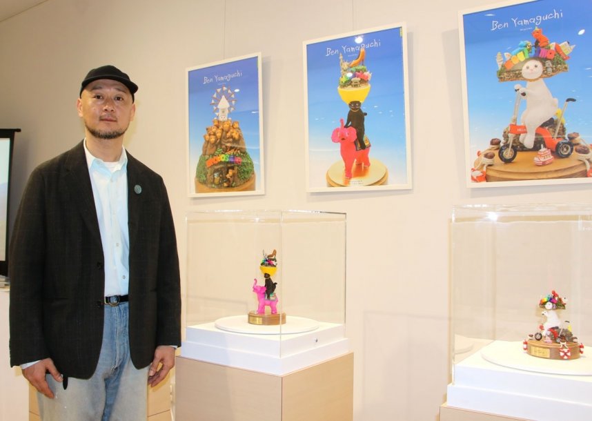 瀬戸内の島々をテーマにした作品をアピールするベン山口＝香川県高松市浜ノ町、タカマツ　オルネ