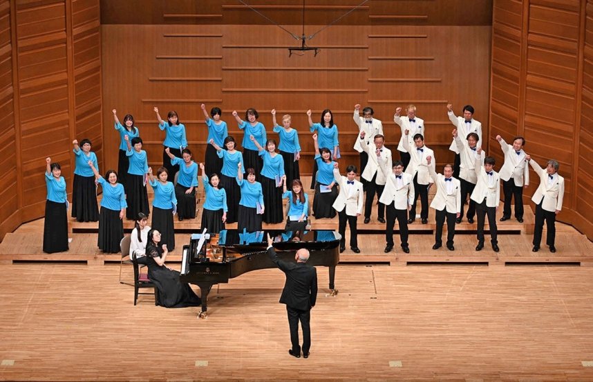 高松混声合唱団の昨年の定期演奏会＝香川県高松市玉藻町、レクザムホール小ホール