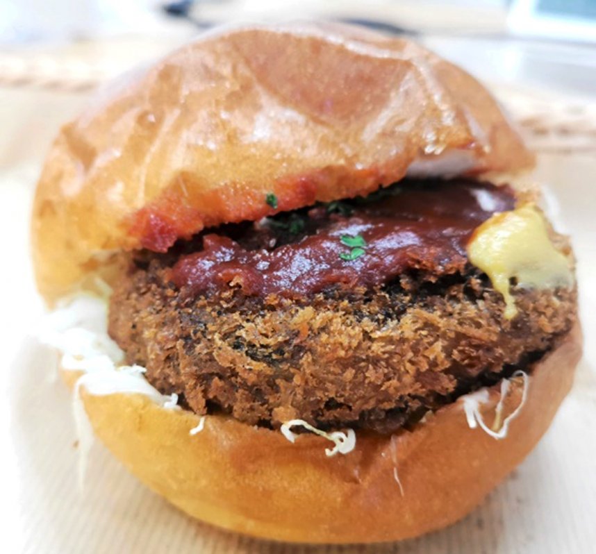 限定販売する「復刻コロッケパン」