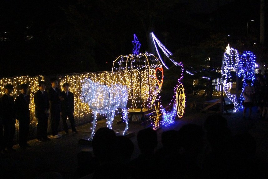 観音寺総合高の生徒が手がけたイルミネーション