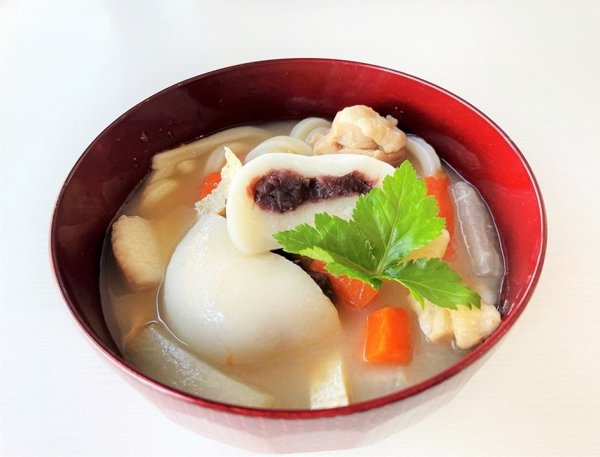 香川の食文化を詰め込んだ「あん餅雑煮うどん」