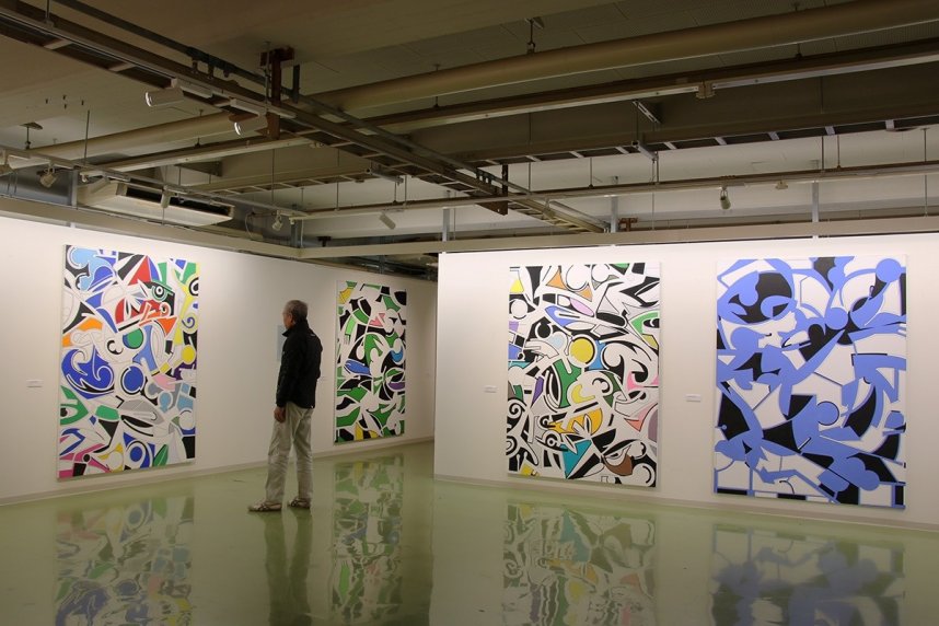 川島猛の「カレイドスコープ」シリーズの作品を紹介する展覧会＝香川県高松市亀水町、川島猛アートファクトリーミュージアム