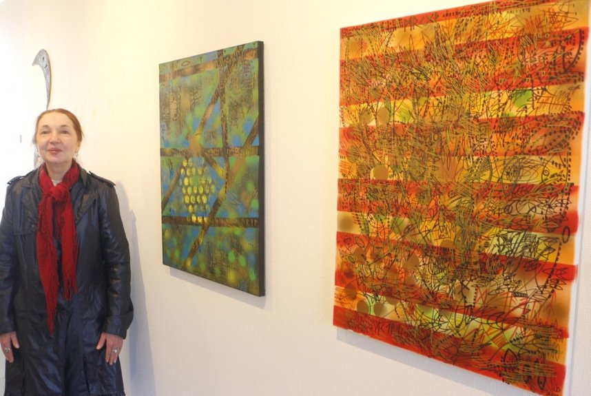 「いつか日本の人とコラボを」と語るダホバさん＝香川県仲多度郡まんのう町中通、ことなみ未来館