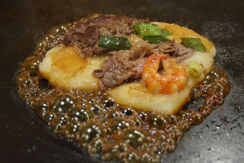 表面がパリッ、中がふんわり。餅の食感がたまらないやきもち焼き