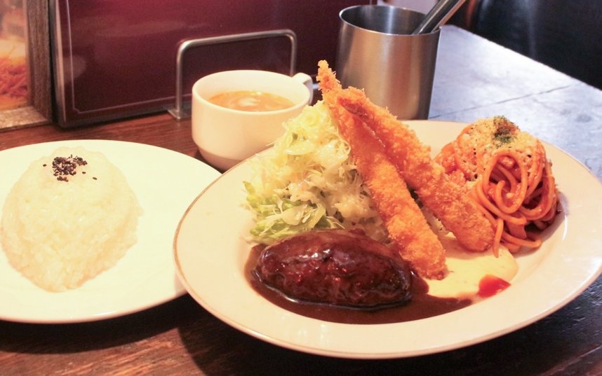 洋食の王道を集めたＡランチ。味はもちろん、見た目も華やか