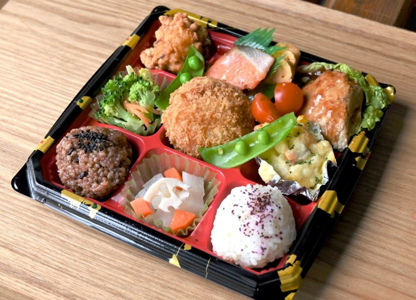 「彩バラエティ弁当」はこれからの行楽シーズンにぴったり